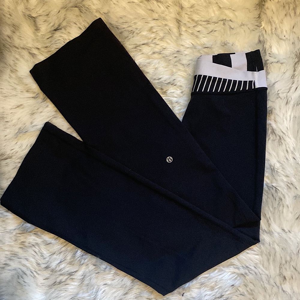 Lululemon athletica flared leggings